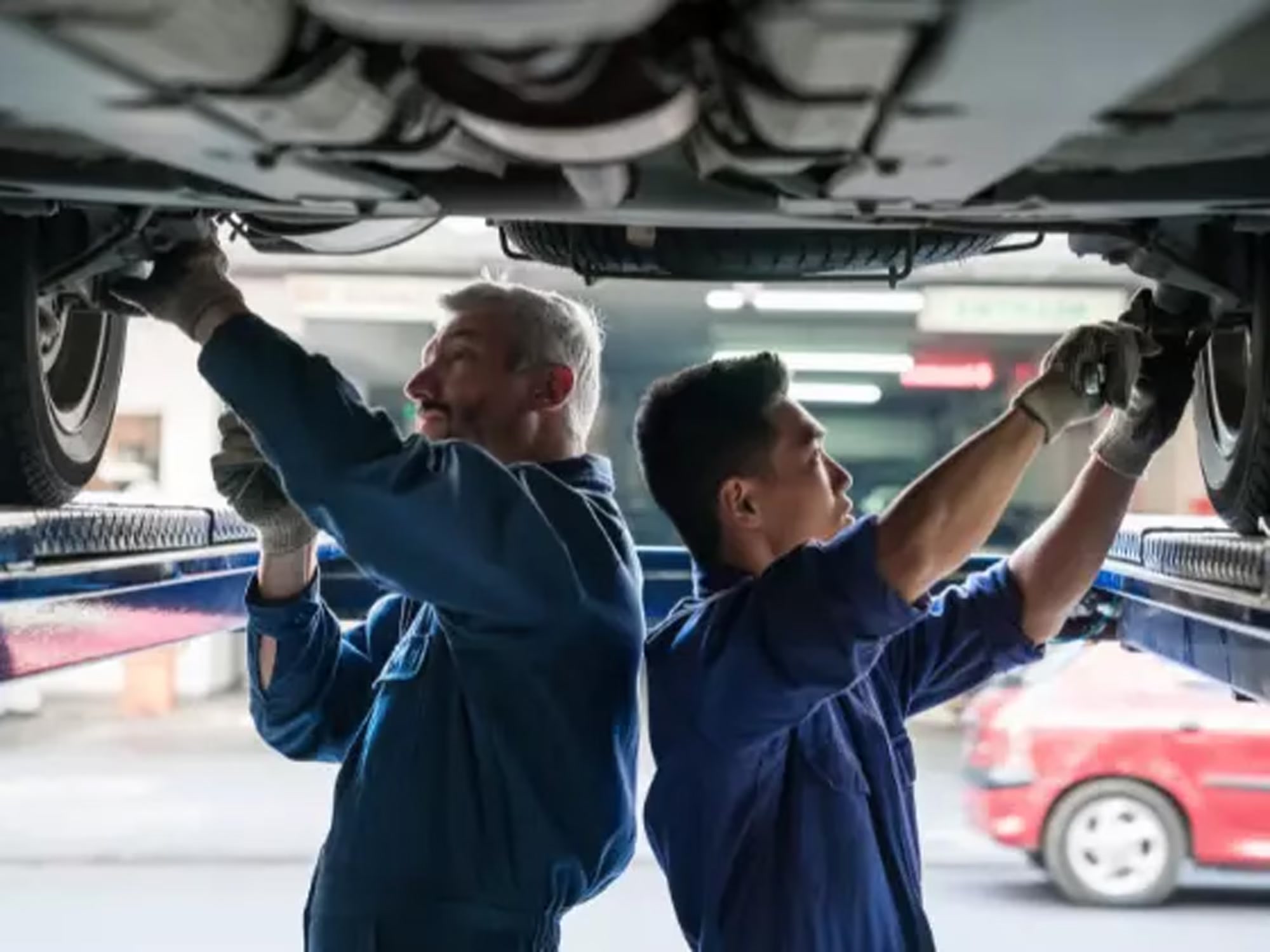 Absoluta Guarujá está pronta para realizar o alinhamento e balanceamento do seu carro